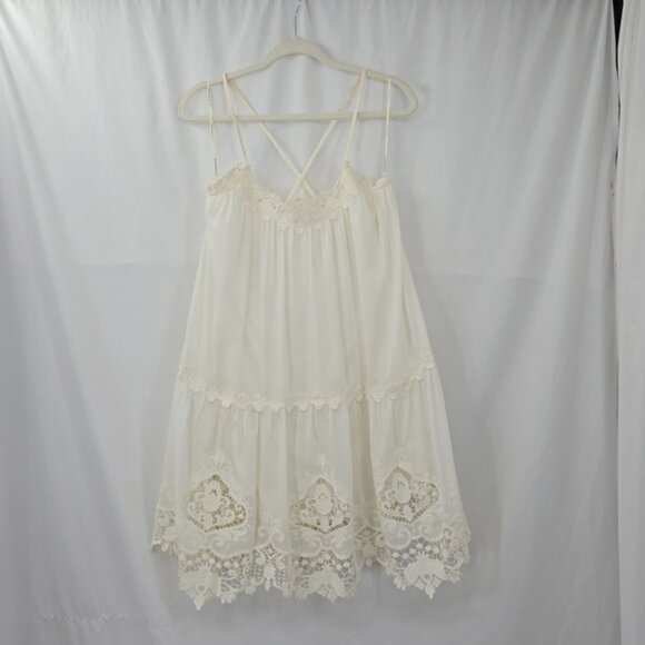 Max Studio Size Medium - Picture 1 of 12